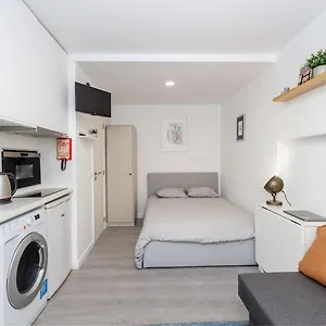  Apartamento Guestready - Minimalist Studio In Downtown Portugal